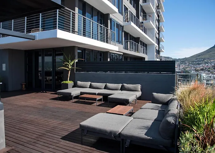Luxurious 1 Bedroom Apartment